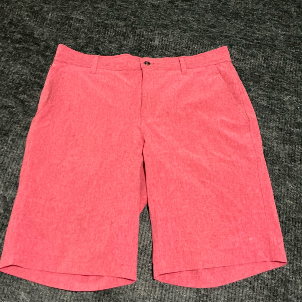 32 Degrees Cool Stretch Red Shorts